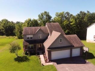 3001 Hunters Way, Pinckney, MI 48169