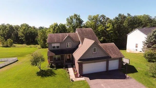 3001 Hunters Way photo 1