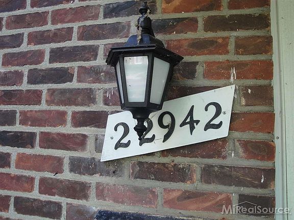 3rd image of 22942 Gary Ln