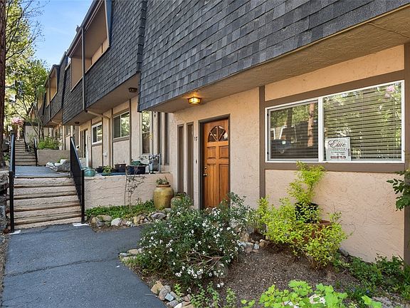 2nd image of 837 Southwood Blvd #17