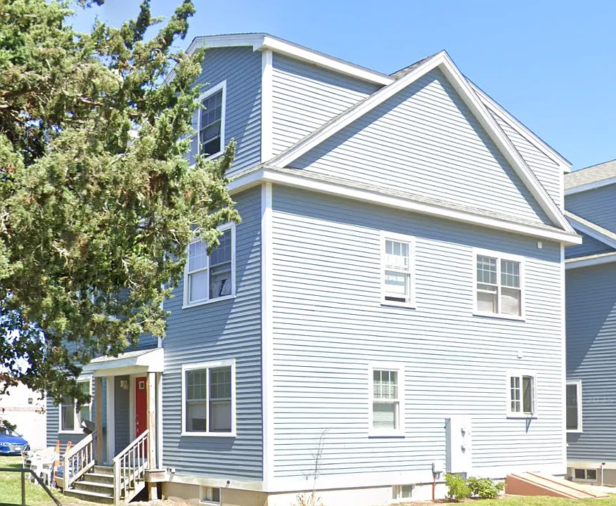 133 Division St #2