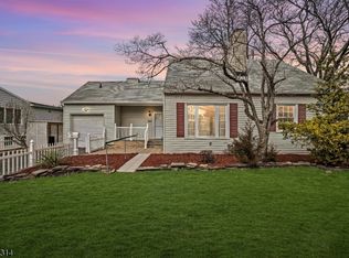 94 Cedar St, Cedar Grove, NJ 07009