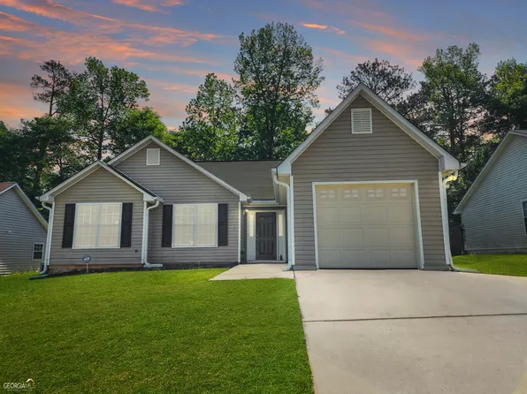 5792 Creekside Dr, Rex, GA 30273