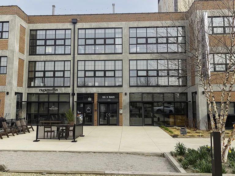 321 S Main St — Photo 22