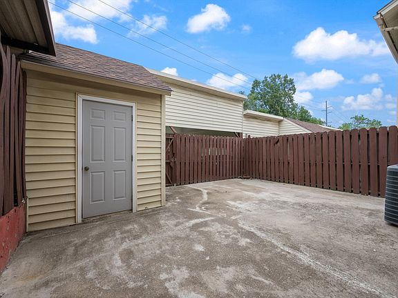 4th image of 150 Heritage Trace Dr