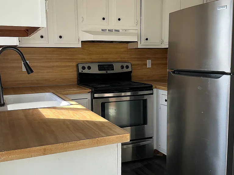322 Adele Ave NW — Photo 8
