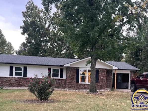 710 E 10th St, Ottawa, KS 66067