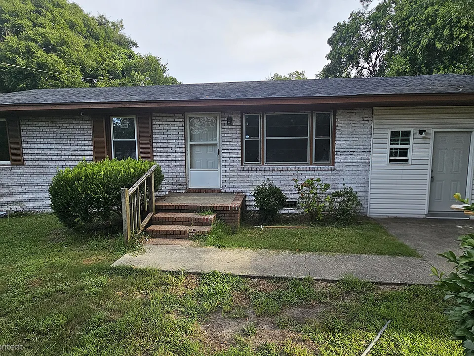 406 Avon Rd