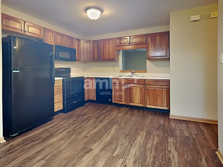511 Zephyr Way — Photo 3