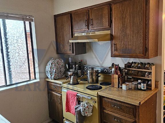 5th image of 714 Downey St #2