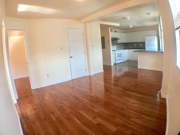 4th image of 2351 S Bonsall St Unit 2