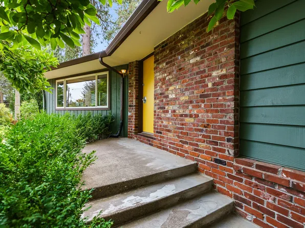 10401 SW Lancaster Rd, Portland, OR 97219