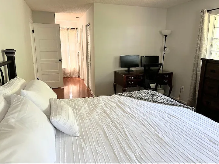 727 Gilda Drive - 1 — Photo 2
