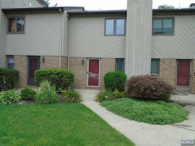 1st image of 2163 Ellery Ave #2163