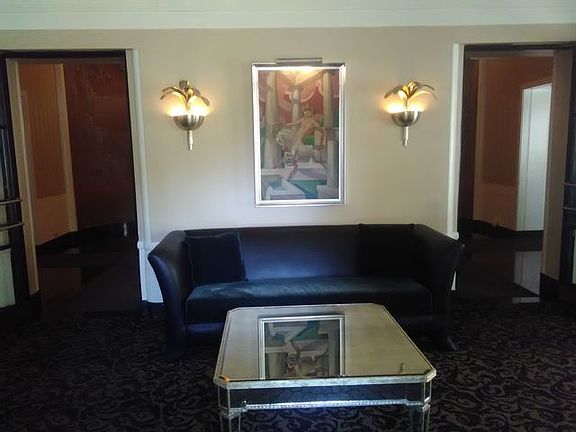 4th image of 5000 N Marine Dr #9B