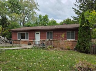 7901 Hillcrest Dr, Clarkston, MI