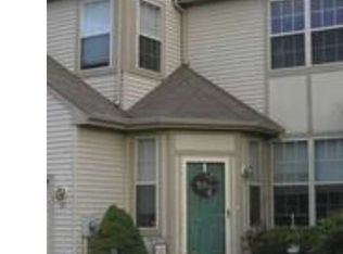 51 Shelburne St, Burlington, NJ 08016