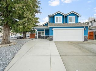 300 Robin Cir, Vacaville, CA 95687