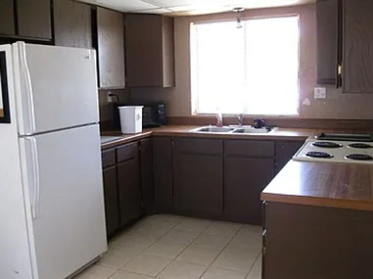 363 N 800 W — Photo 5