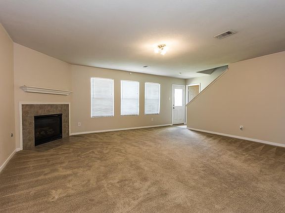 2nd image of 16114 Wisteria Hill St