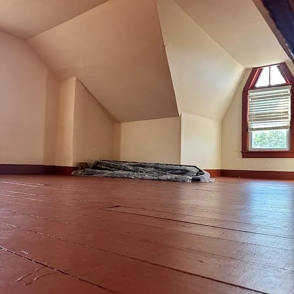 446 W Broad St — Photo 18