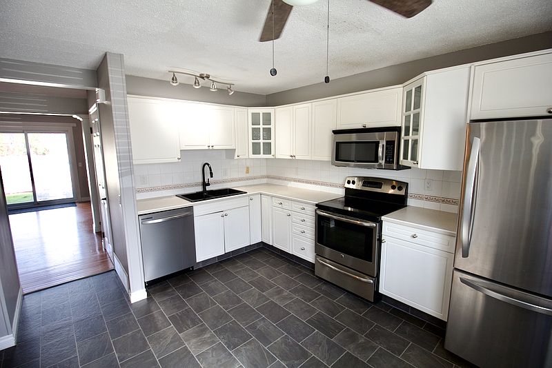 Fort Saskatchewan Townhouse for rent - 3 Bedrooms — photo 5