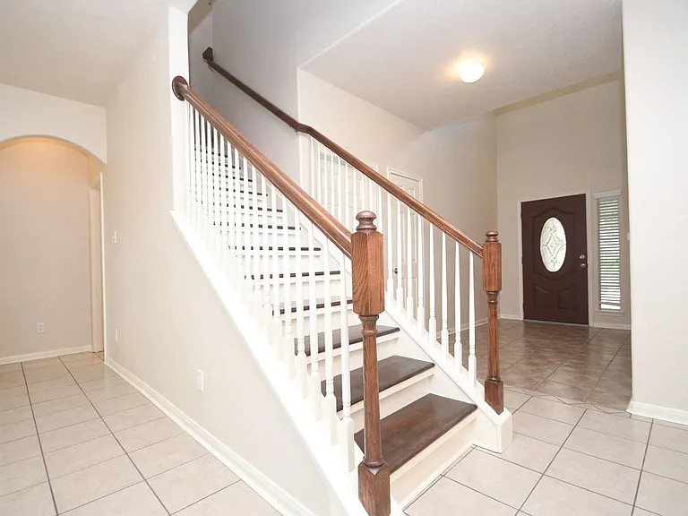 13111 Rippling Creek Ln — Photo 9