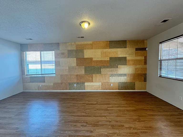 520 Rain Lily Rd SW — Photo 3