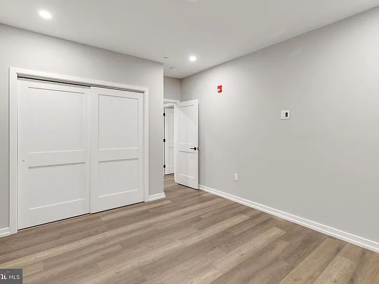 752 S 16th St #1B — Photo 22