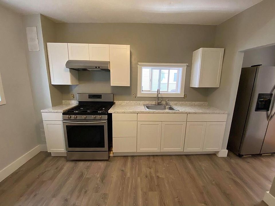 1st image of 112 Green St Floor 1
