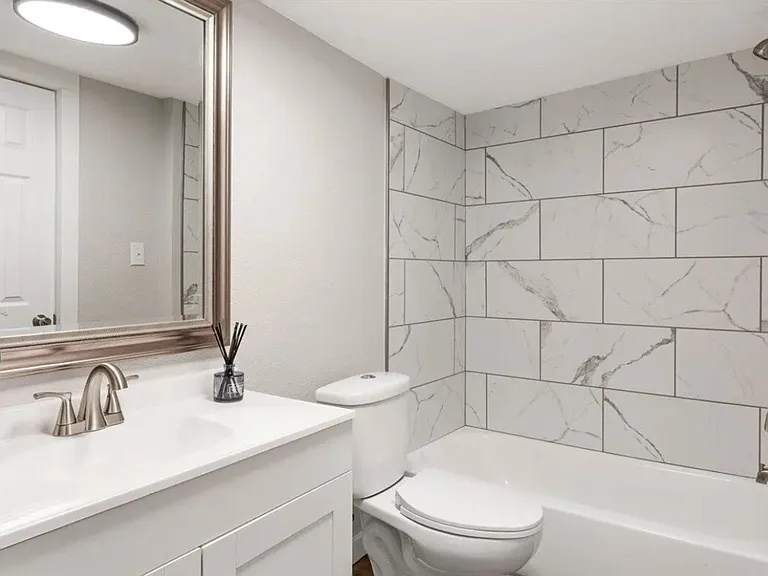 727 E Dale St — Photo 12