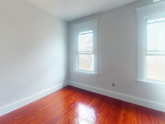 Bedroom 2 measure 12'x12'.