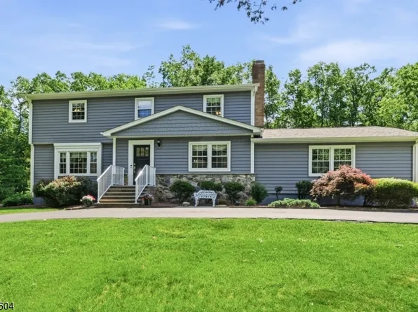 72 Kiva Pl, Branchburg Twp., NJ 08876
