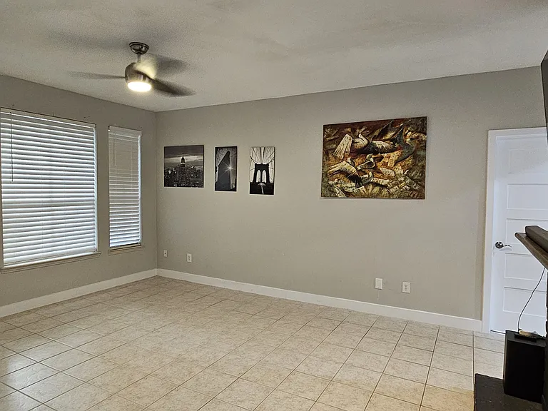2100 Tanglewilde St #167 — Photo 9