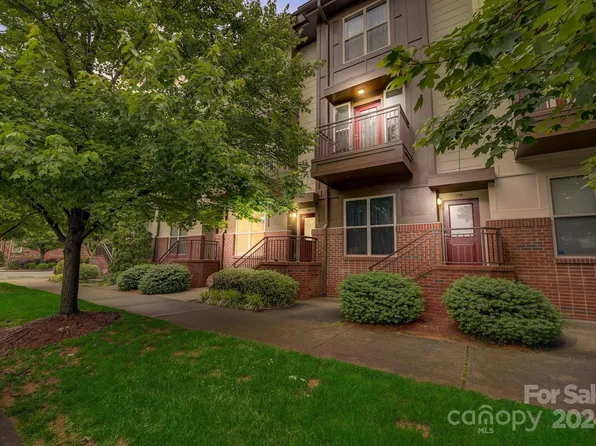 740 Seigle Point Dr, Charlotte, NC 28204