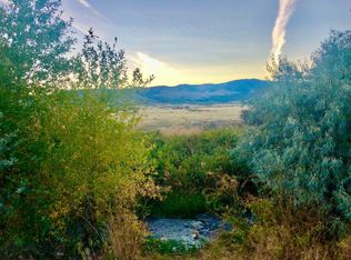 22 Spring St, Townsend, MT 59644