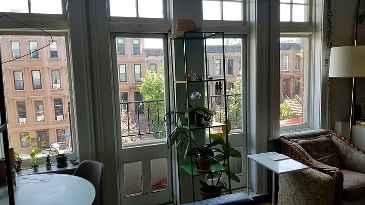 Rented by Metropolitan Realty | media 14