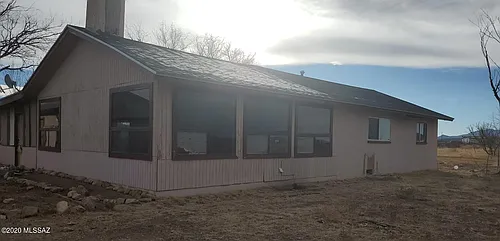 7213 E Trails End Photo 1