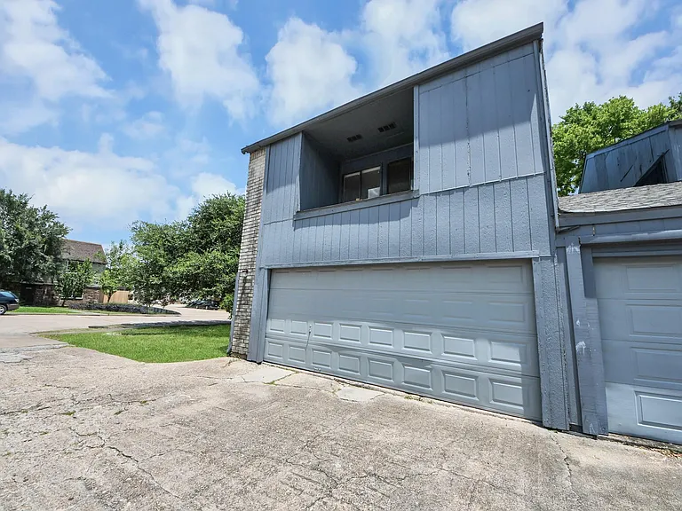 9001 Imogene St #A — Photo 34