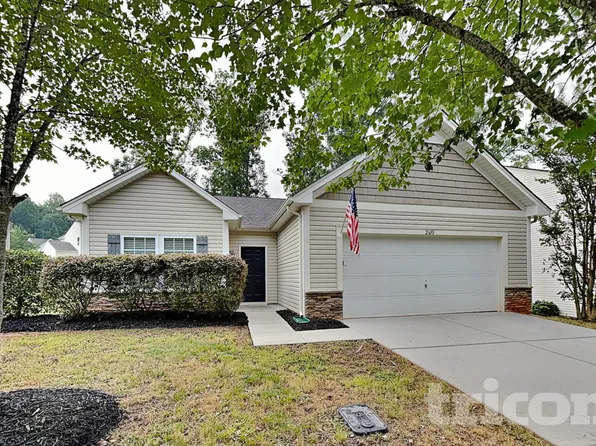 2610 Andes Dr, Statesville, NC 28625