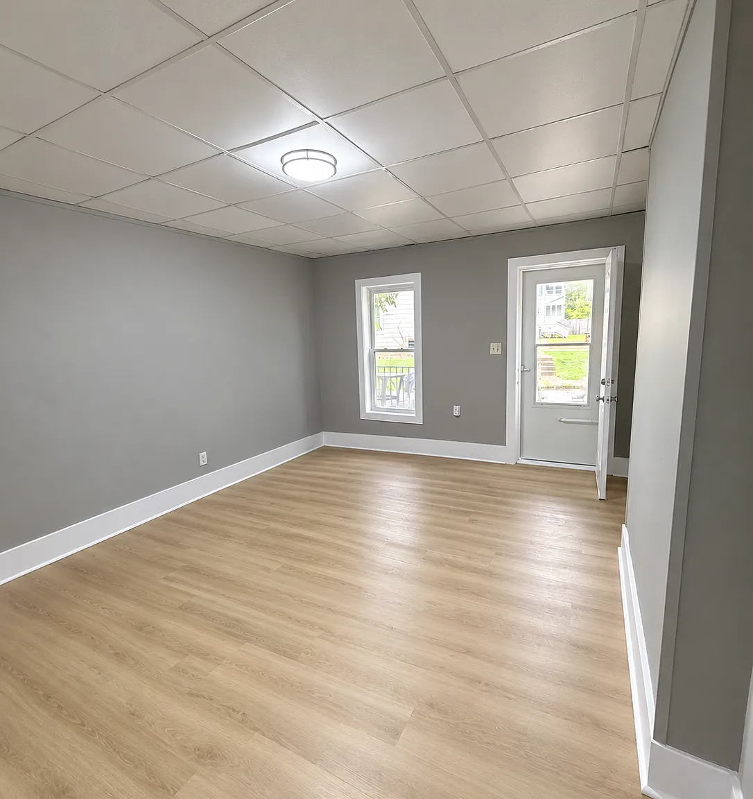 2 bed, 1000 sqft, $1,525 — Photo 4