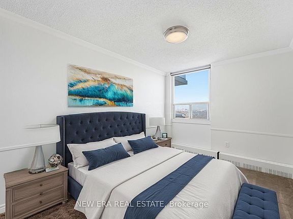 3rd image of 15 Torrance Rd #1601