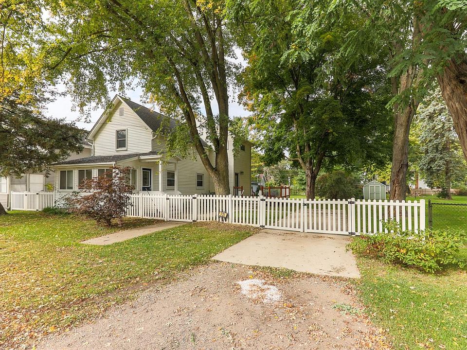 1st image of 9139 Elizabeth St