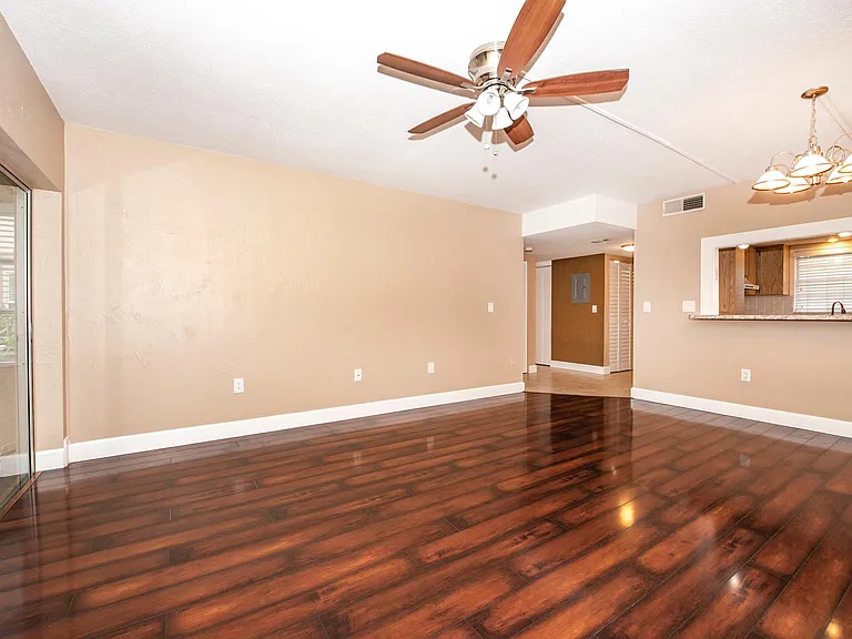 4600 98th Way N #104 — Photo 16