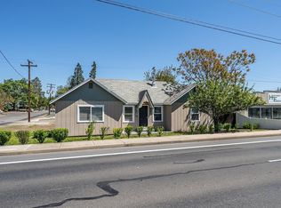 162 N Front St, Central Pt, OR 97502