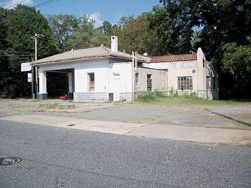 1st image of 100 E King St