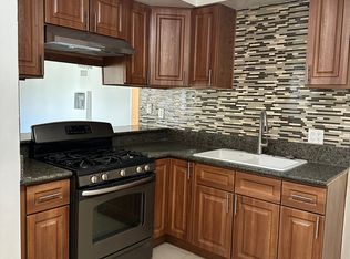 1052 Carob Way #B, Montebello, CA 90640