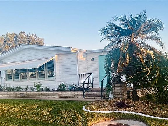 2nd image of 281 Harbor Isles DR