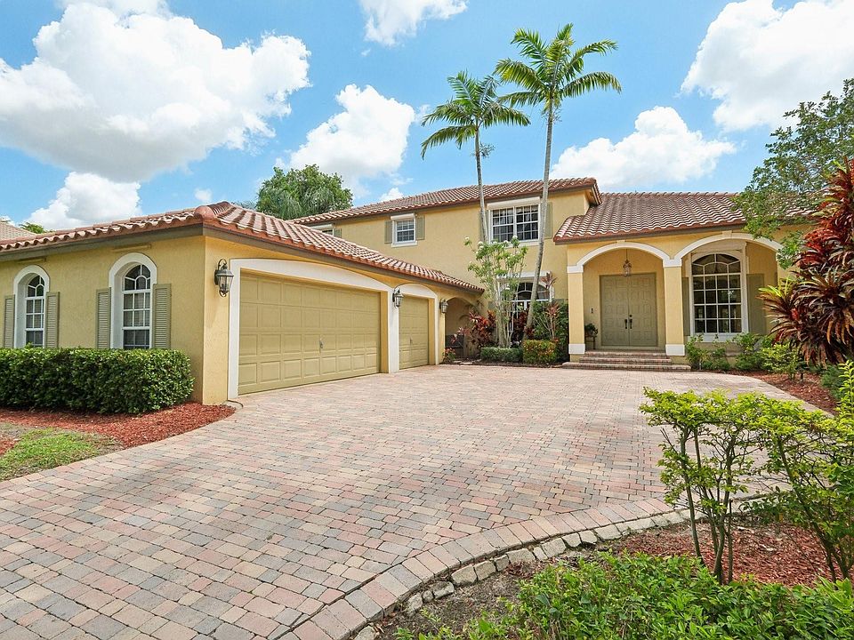 1st image of 2515 Montclaire Circle