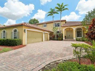 2515 Montclaire Cir, Fort Lauderdale, FL 33327